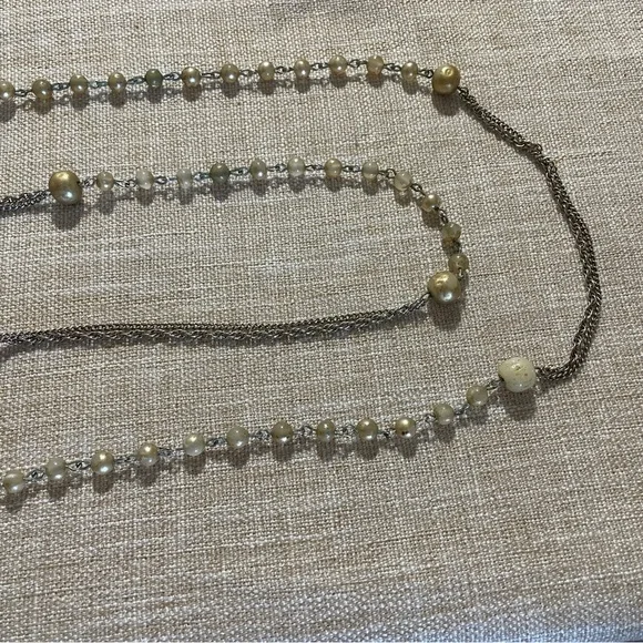 𝟔𝟎” 𝟏𝟗𝟓𝟎𝐬 𝐒𝐢𝐥𝐯𝐞𝐫 𝐏𝐞𝐚𝐫𝐥 𝐋𝐚𝐫𝐢𝐚𝐭 – 𝐓𝐡𝐞 𝐎𝐧𝐞 𝐓𝐡𝐚𝐭 𝐆𝐨𝐭 𝐀𝐰𝐚𝐲 ✨ - Picture 9 of 17